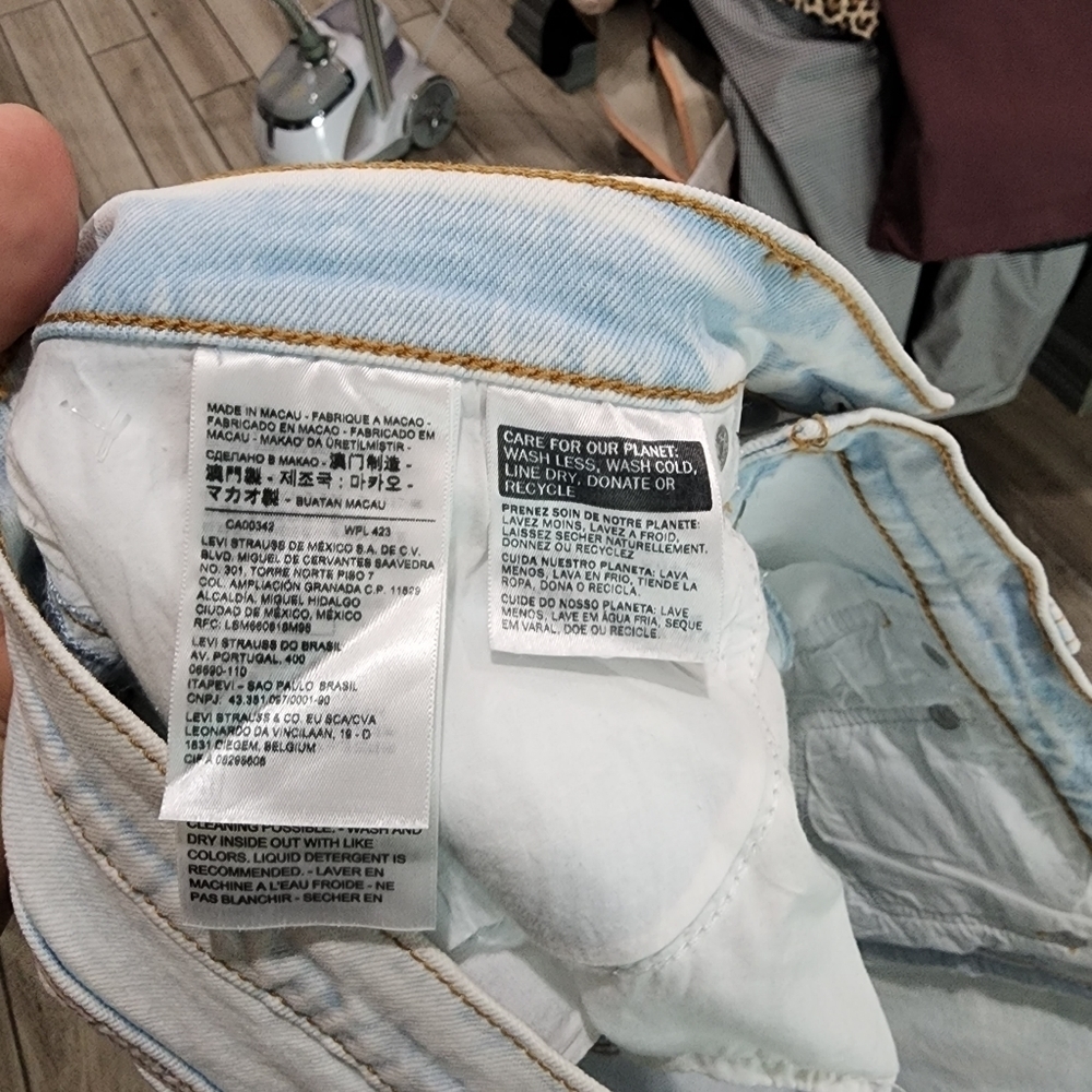 💜 🆕️ Levi's Wedgie Skinny Light Wash High Rise Jeans - Picture 8 of 9